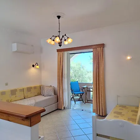 Dionysia 4*