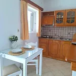 Dionysia شقة فندقية 4*