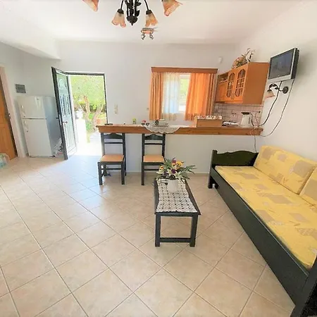 Dionysia 4* Amoudi