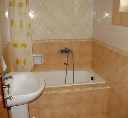Dionysia Aparthotel *