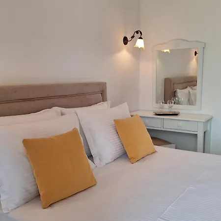 Dionysia Aparthotel *