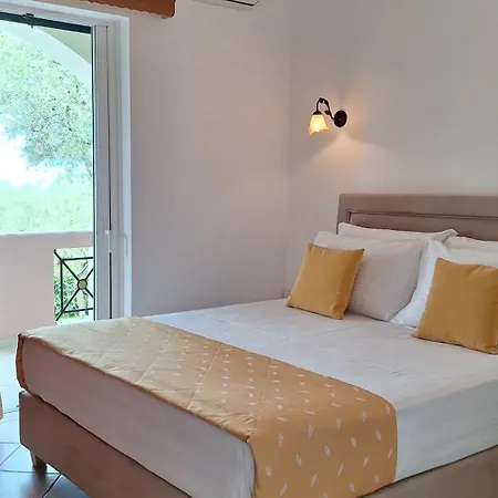 Dionysia Aparthotel Amoudi