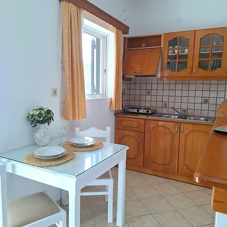 Dionysia Aparthotel *