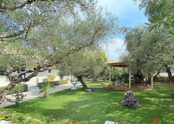 Dionysia Lejlighedshotel Amoudi