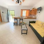 Dionysia 4* Amoudi
