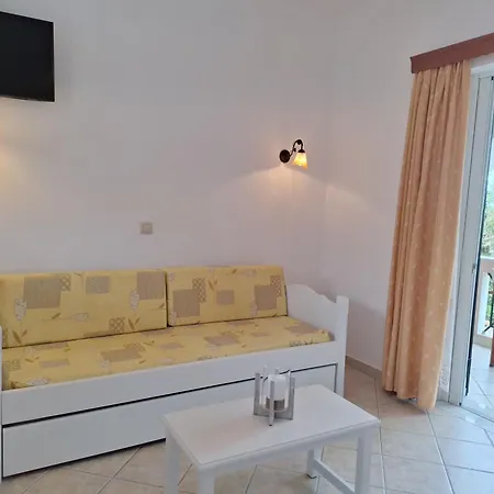 Dionysia Hotel apartamentowy Ammoudi