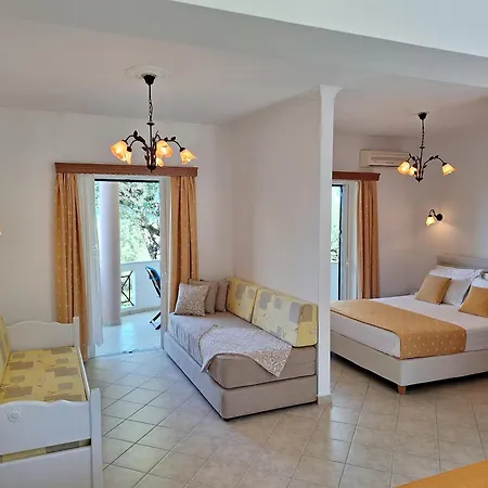 Dionysia 4* Amoudi