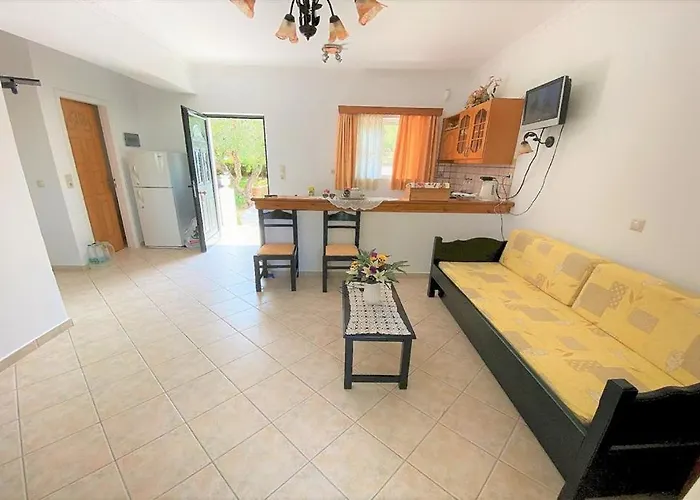 Dionysia 4* Amoudi