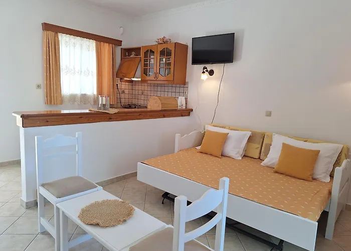 Dionysia 4*